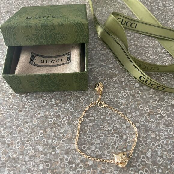 Gucci feline head bracelet with crystal - Picture 10 of 12